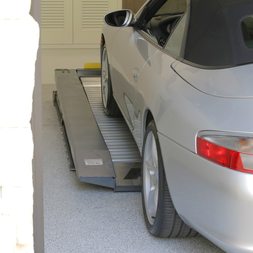 Low-profile platform parking lift